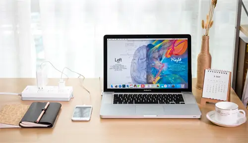 上海大学蒋萱简介照片